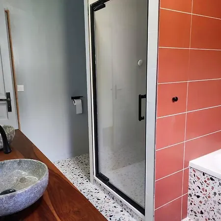 Maison + Studio Au Calme Les Bains