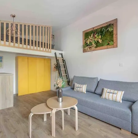 Maison + Studio Au Calme Les Bains וילה